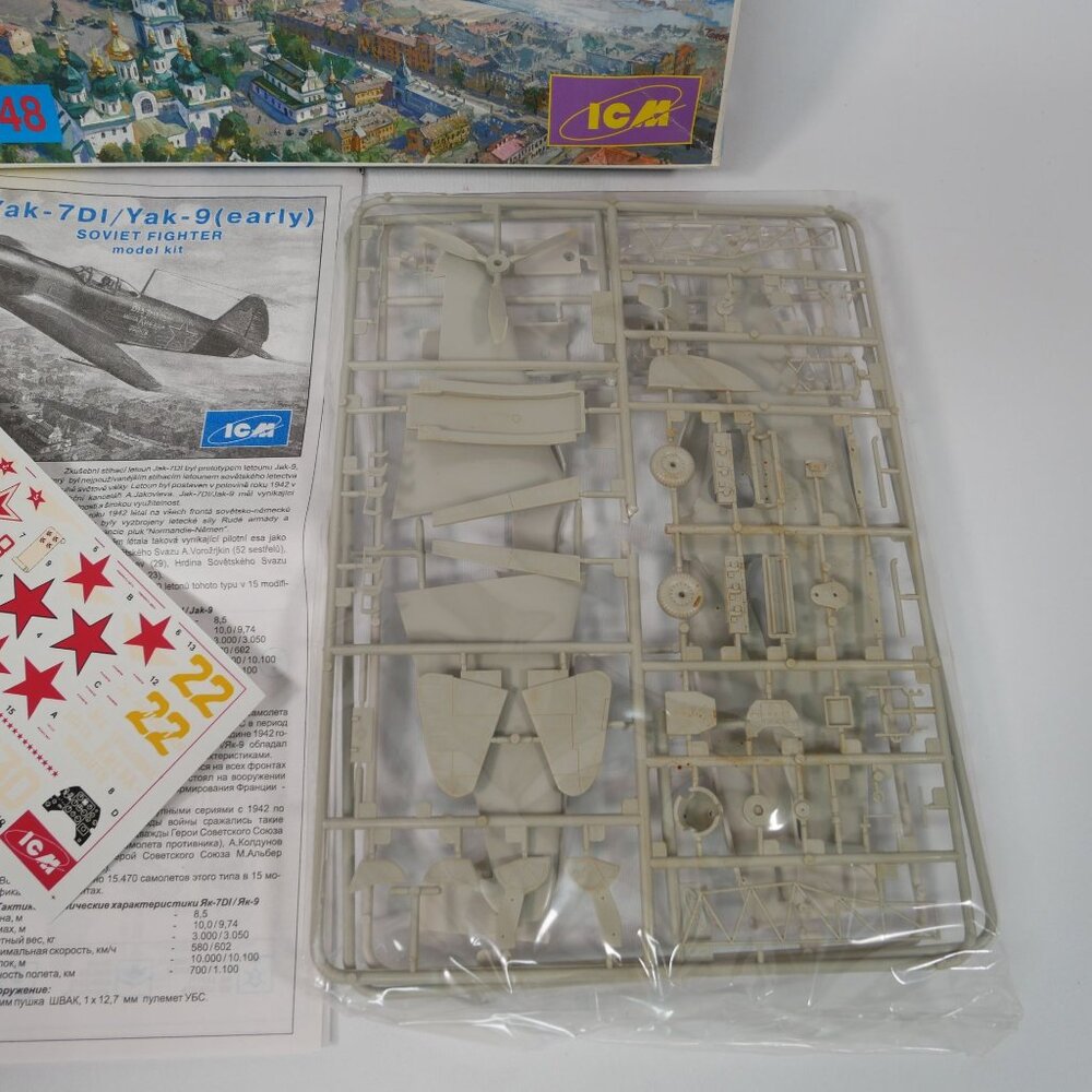 Yak-7DI/Yak-9 Early 1:48 WWII Soviet Fighter Plastic Scale Model Kit By ICM NIB - Picture 7 of 8